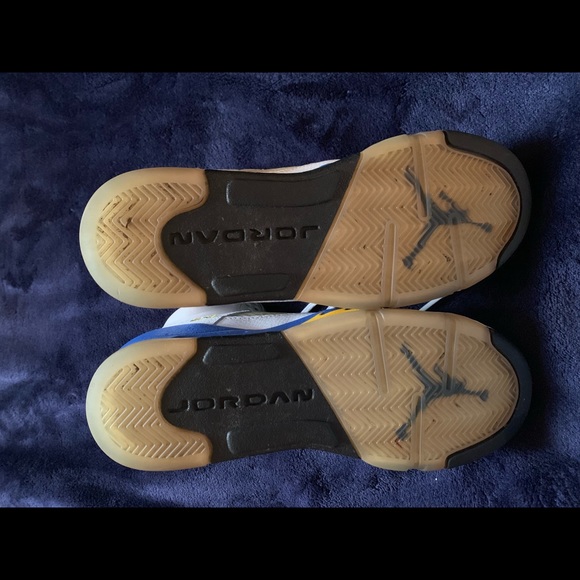 💛💙Jordan Lainey 5’s 💙💛 - Picture 3 of 3